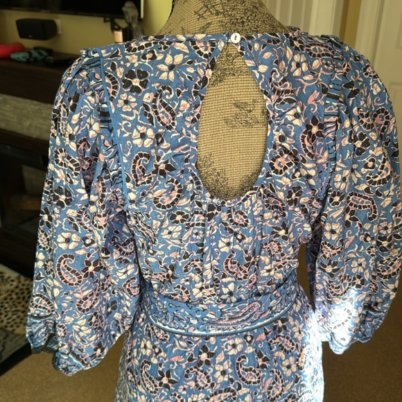 Dress - Picture 4 of 4